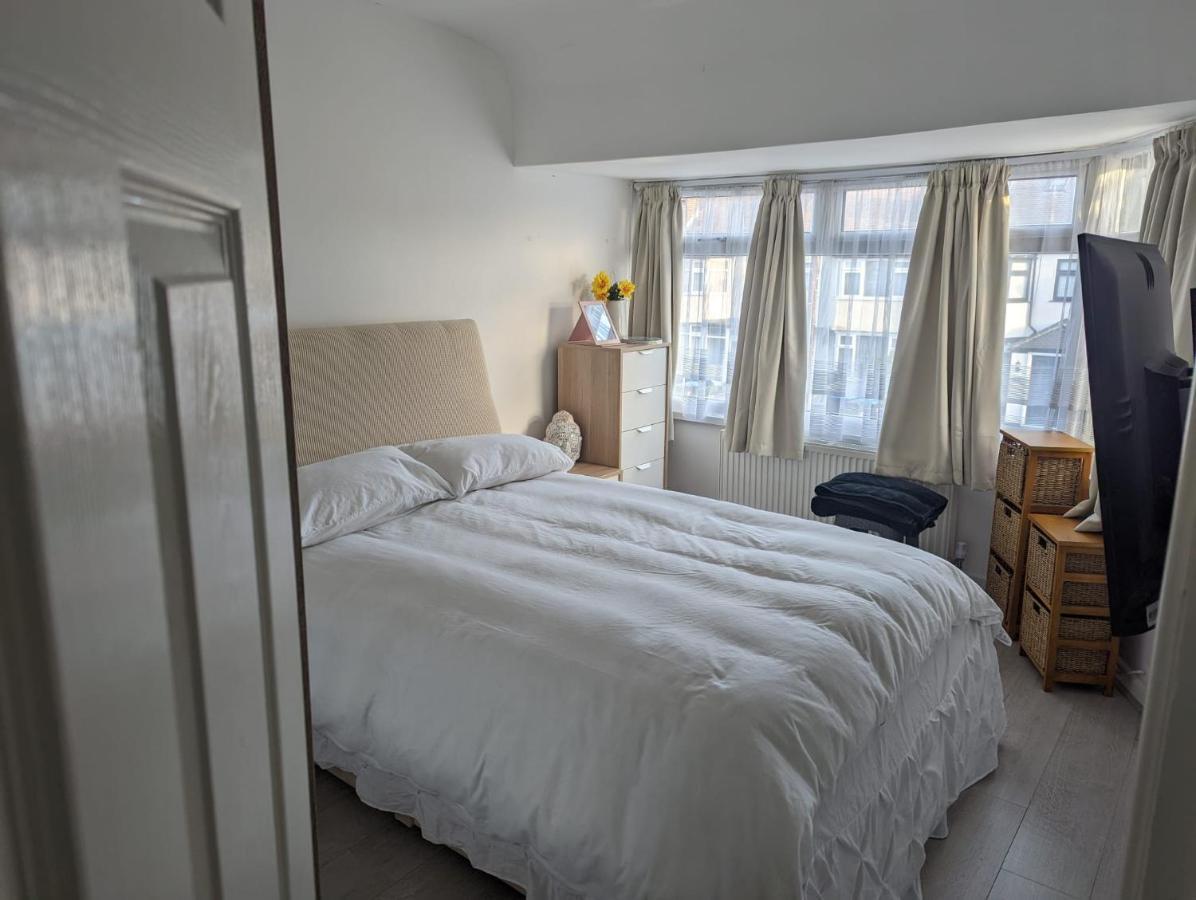 Casa vacanze Spacious 2 Bedroom House With Garden *